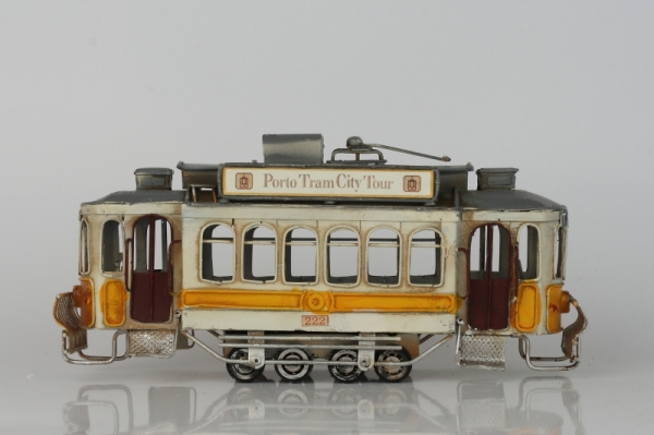 Retro kovový model tramvaj 26x9x13cm