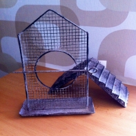 Retro krmítko pro ptáčky 9x25x21,5cm rozlomené