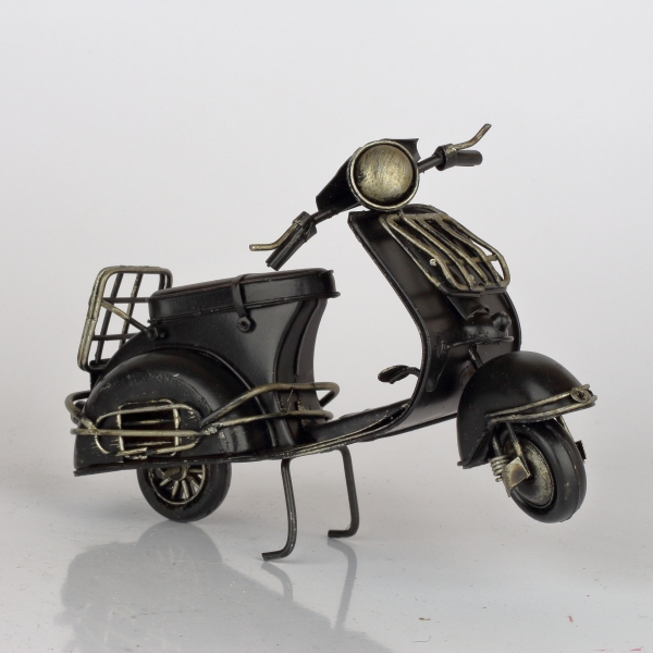 Retro model skútr černý 16cm