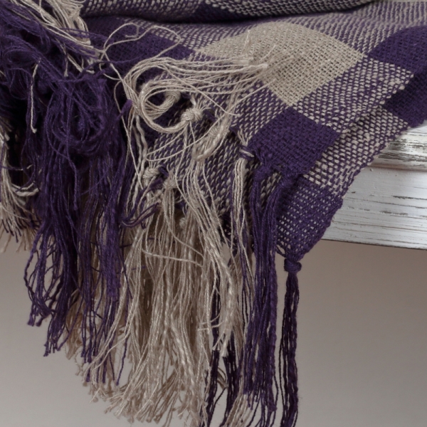Režný ručně tkaný ubrus fialový 140x160cm