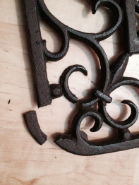 Rohožka venkovní litinová ulomená II.