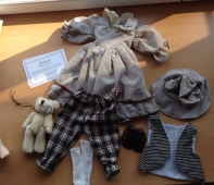 Rozbitá porcelánová panenka Gábina 60cm