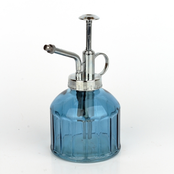 Rozprašovač vody na květiny modrý