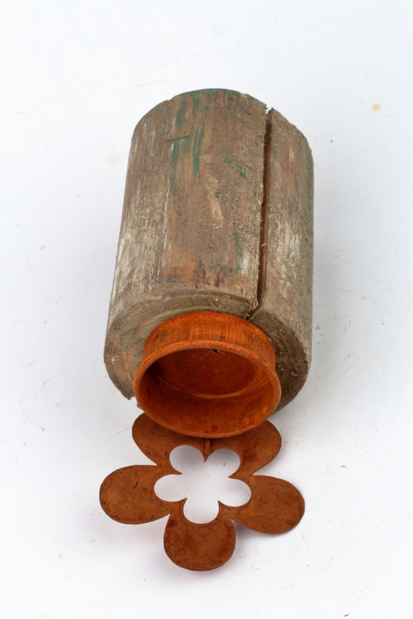 Rustikální svícen na čajovou svíčku květina 16cm