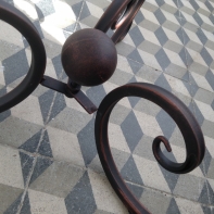 Sada dvou stolků na květiny - vyřazeno