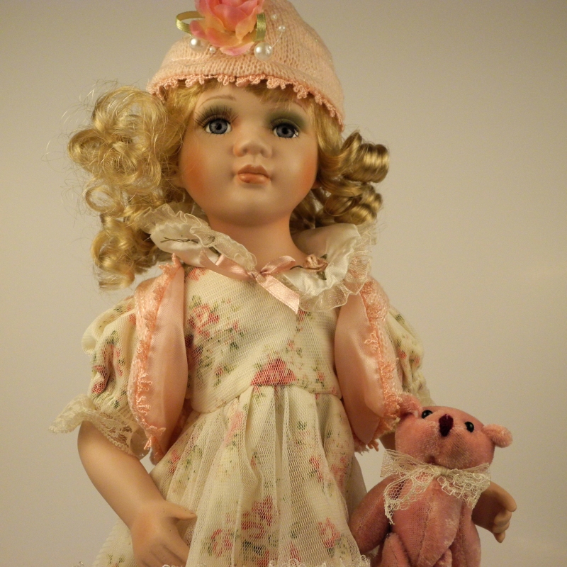 Sběratelská panenka Cecilka 40 cm
