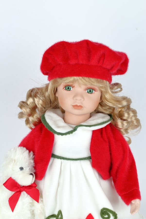 Sběratelská panenka Irma s medvídkem 47cm