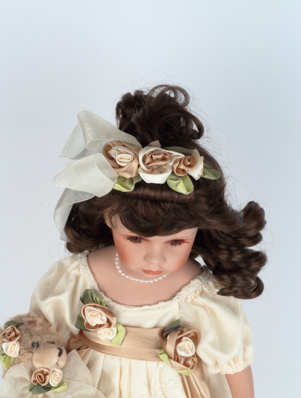 Sběratelská panenka Karolína 48cm