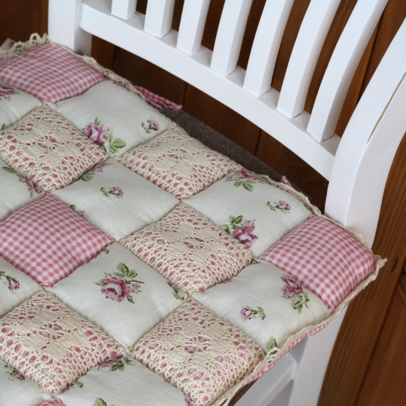 Sedák na židli patchwork růžové růže 40x40cm