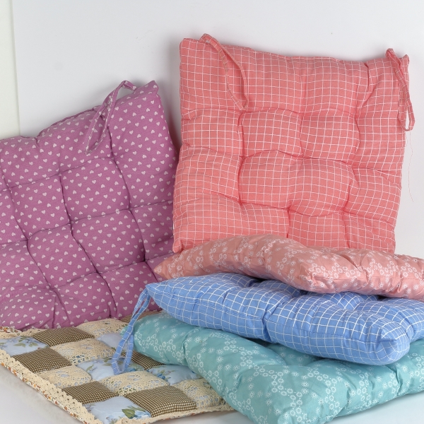 Sedák na židli starorůžový 40x40cm