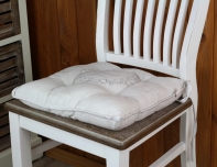 Sedák na židli Sweet home bílý 40x40cm