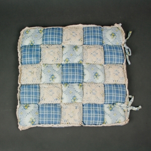 Sedák patchwork bledě modrý 40x40cm