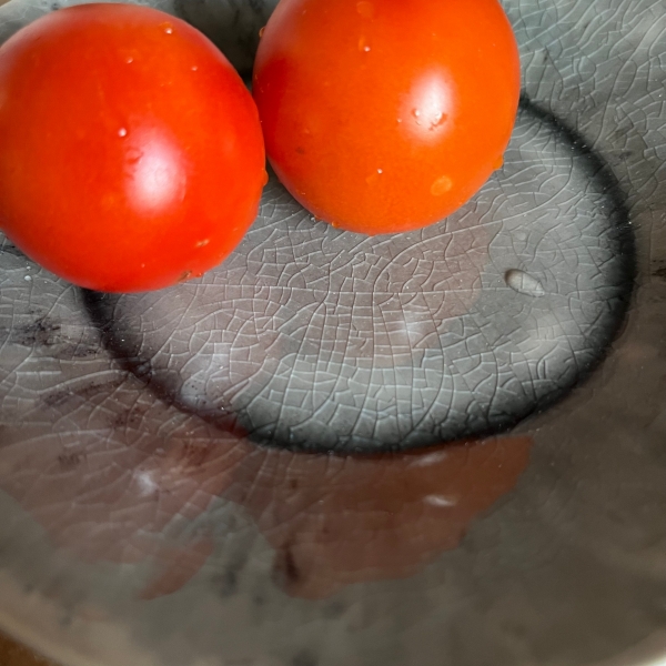 Šedý kameninový talíř Costa Nova Madeira 16cm