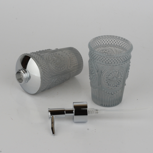 Skleněná koupelnová sada - dávkovač na mýdlo a sklenice