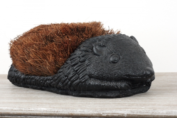 Škrabka na boty  - dekorace ježek 39cm 