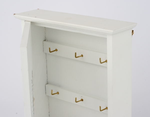 Skříňka na klíče se srdcem 20,5x26x5,5cm