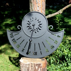 Sluneční hodiny černé