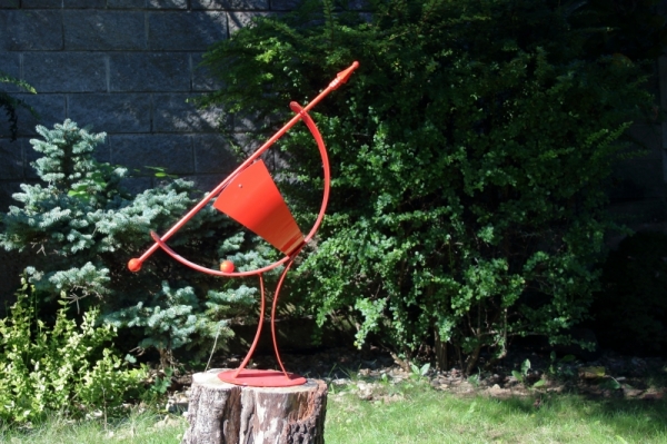 Sluneční hodiny červené 70x41x41cm