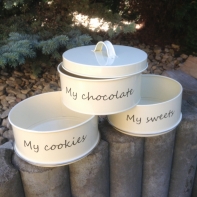 Smaltované dózy na sladkosti - průměr 25cm- VYŘAZENO dek4740