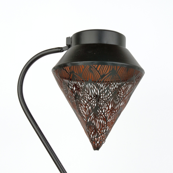 Solární zahradní lucerna se zápichem do trávníku