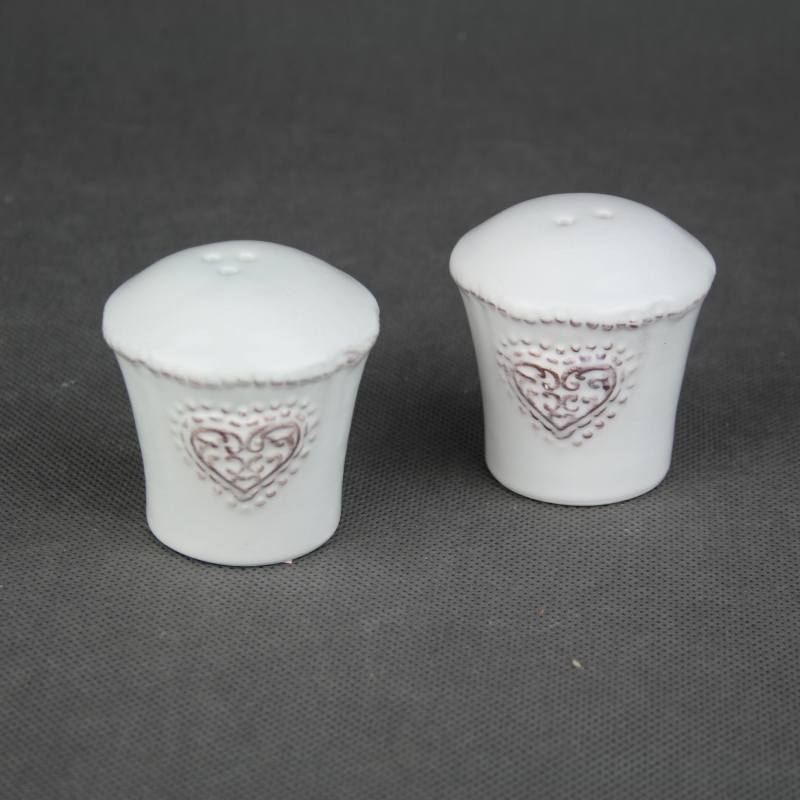 Solnička a pepřenka kamenina - motiv srdce