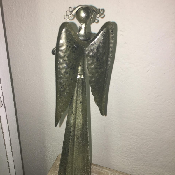 Soška anděl s trumpetou 25cm