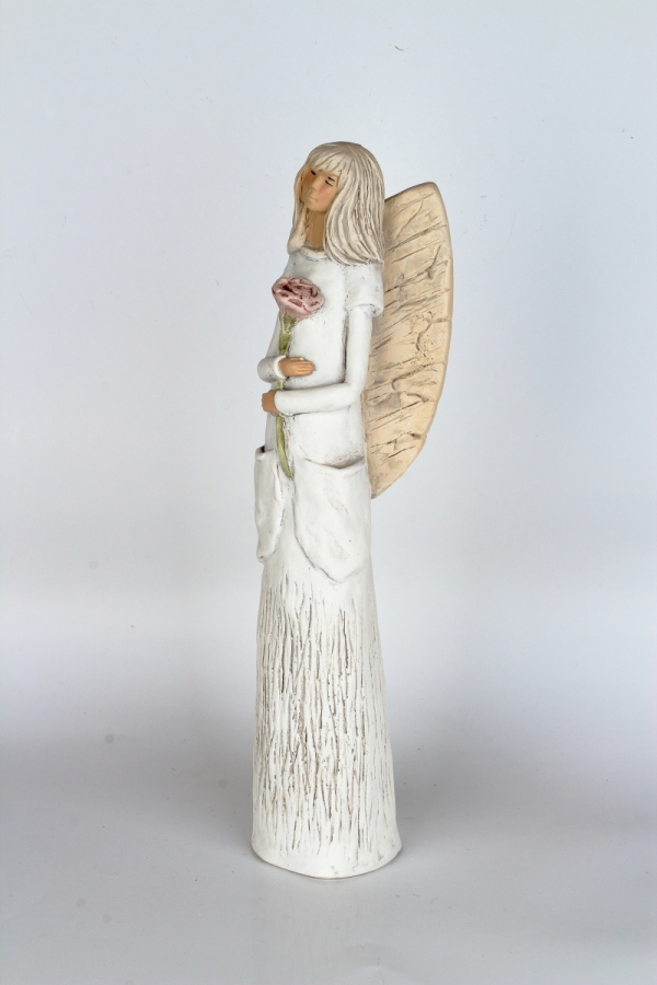 Soška anděla Něžnost stojící s růží 42cm