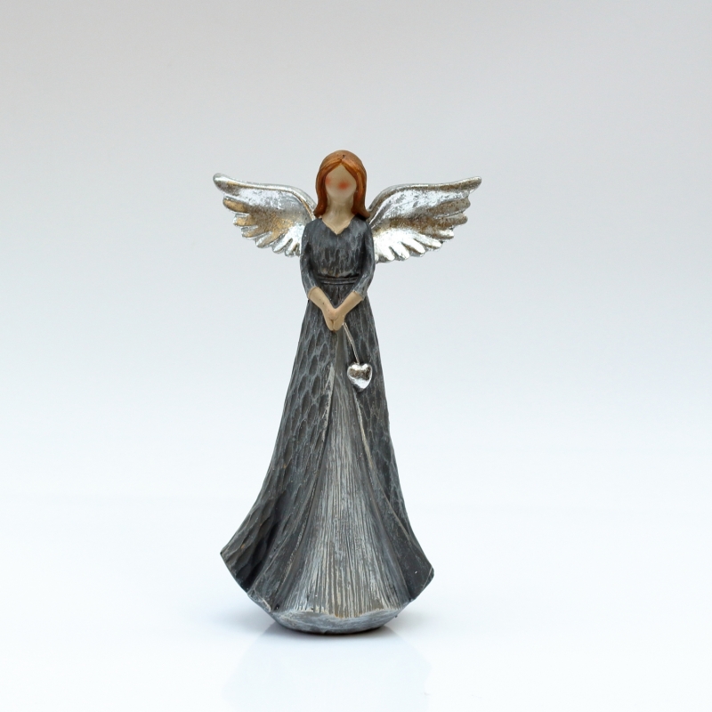 Soška anděla s šedými šaty - Láska