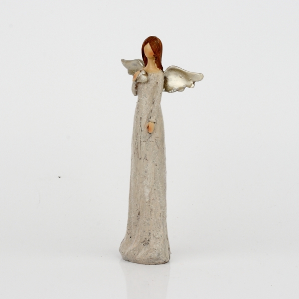 Soška anděla se třpytivými šaty a zlatými křídly