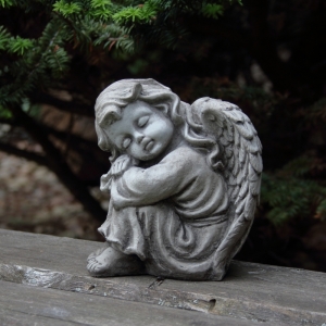 Soška anděla z betonu 18cm