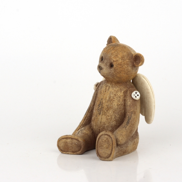 Soška sedící medvídek s křídly 7x9x11cm