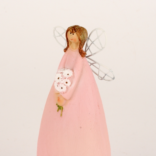Soška víla v růžových šatech s kyticí 15cm
