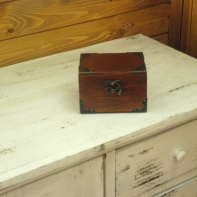 Šperkovnice dřevěná 13x10x9,5cm