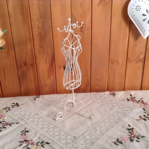 Šperkovnice krejčovská panna 40cm