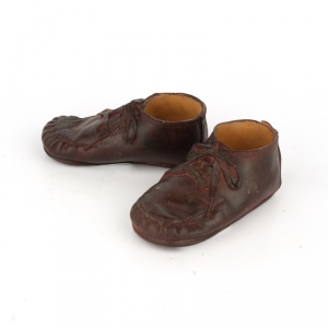 Staré dětské boty jako dekorace 13x6x5cm