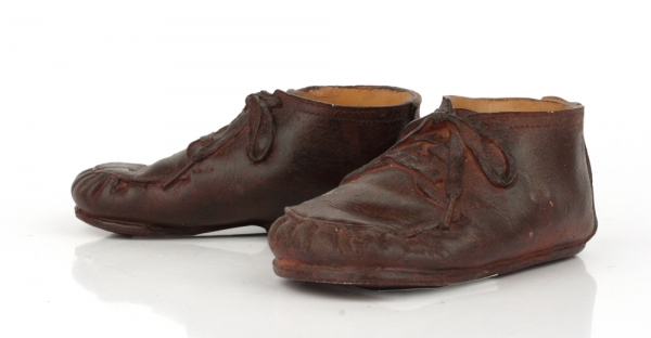 Staré dětské boty jako dekorace 13x6x5cm