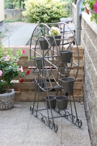 Stojan na květiny kolotoč 119cm