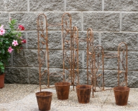 Stojan na květiny kovový 110x80cm