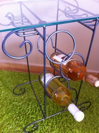 Stojan na víno - rýha na skle