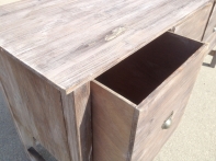 Stolek 45x160x75cm - vyřazeno, poškození sleva 20%