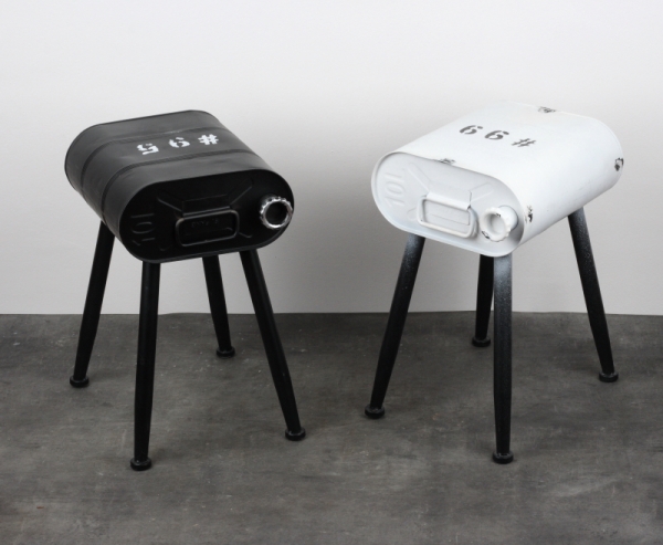 Stolička kanystr černý 28x35x45cm