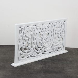 Stolní dekorace vyřezávaná s patinou 68x36x6cm