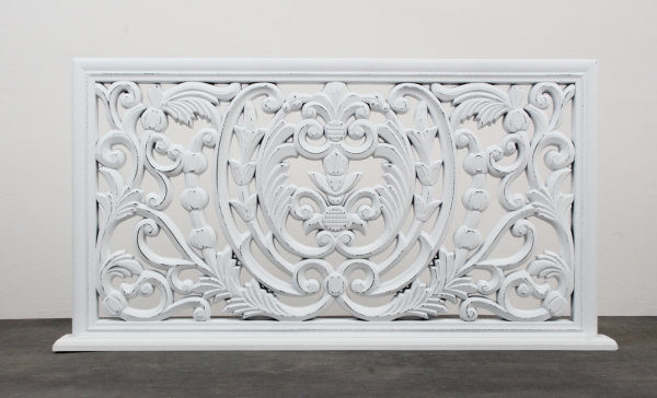 Stolní dekorace vyřezávaná s patinou 68x36x6cm