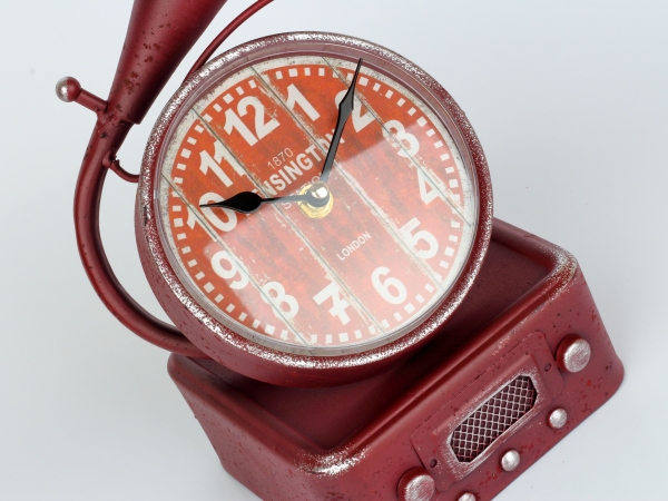 Stolní hodiny gramofon červený 16x14,2x26cm