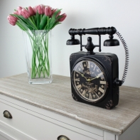 Stolní hodiny ve tvaru retro telefonu 25x27cm