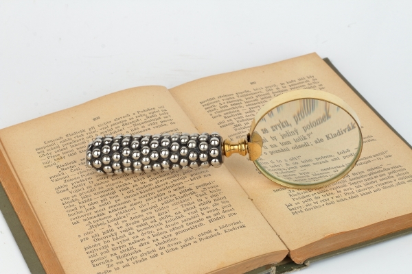 Stolní lupa malá - délka 15,5 cm