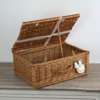 Svatební dekotrace - schránka na přání a peníze proutěný kufr 40x17x28cm