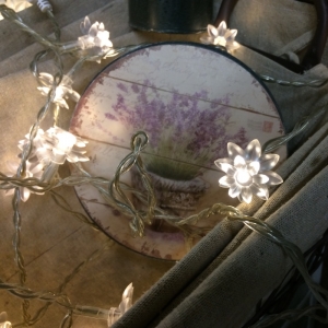 Světelný LED řetěz květy 230cm /40 ks