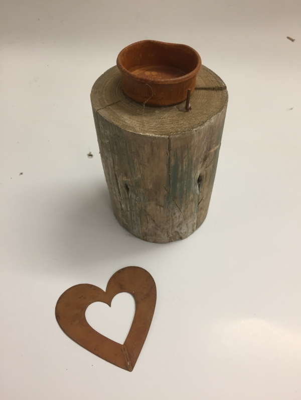 svícen srdíčko vyřazeno