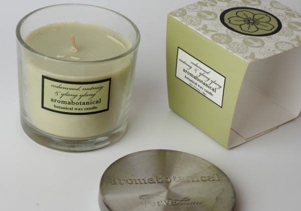 Svíčka Aromabotanical cedrové dřevo 180g